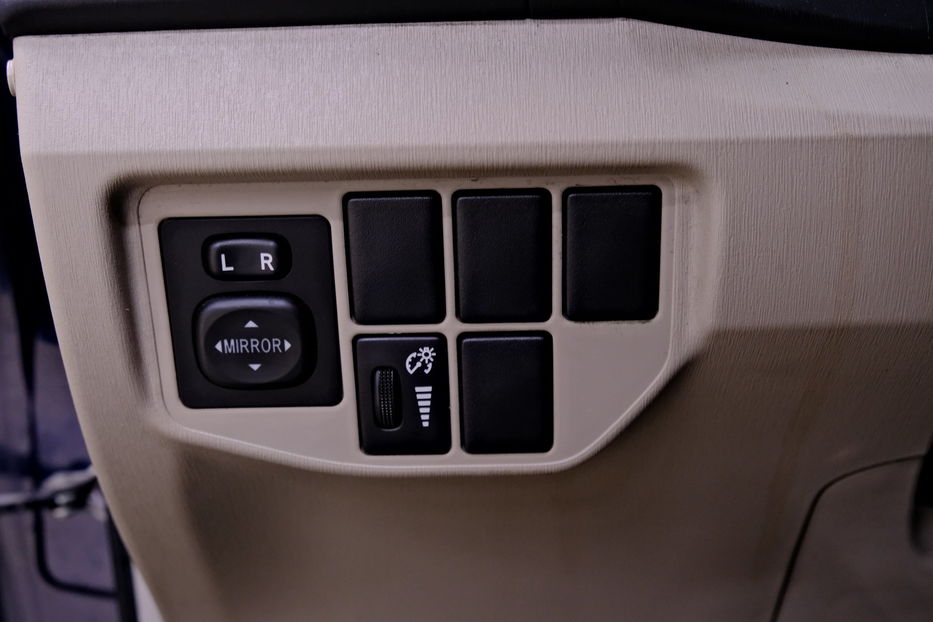 Продам Toyota Prius 2012 года в Одессе