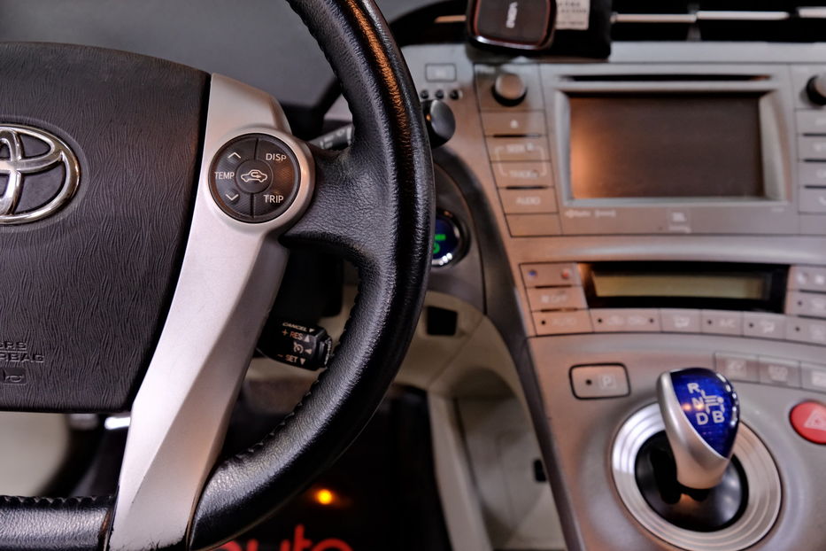 Продам Toyota Prius 2012 года в Одессе