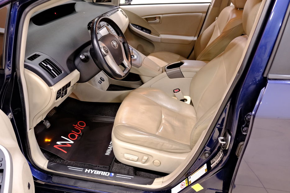 Продам Toyota Prius 2012 года в Одессе