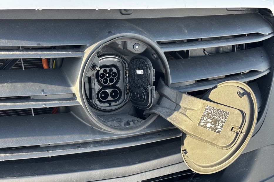 Продам Mercedes-Benz Sprinter пас. Електро 47кВт.резерв Олександр 2022 года в Львове