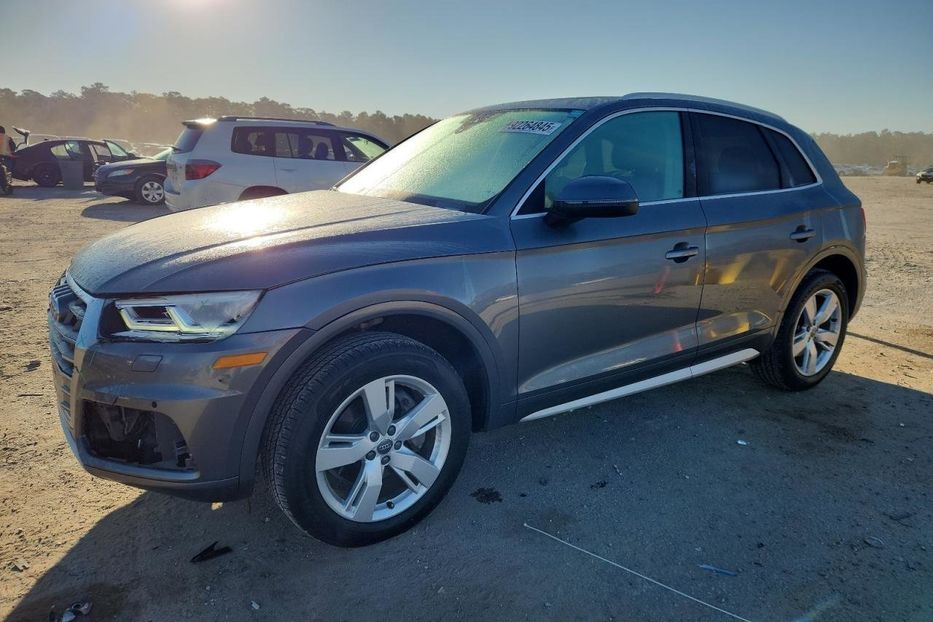 Продам Audi Q5  Premium  2018 года в Львове