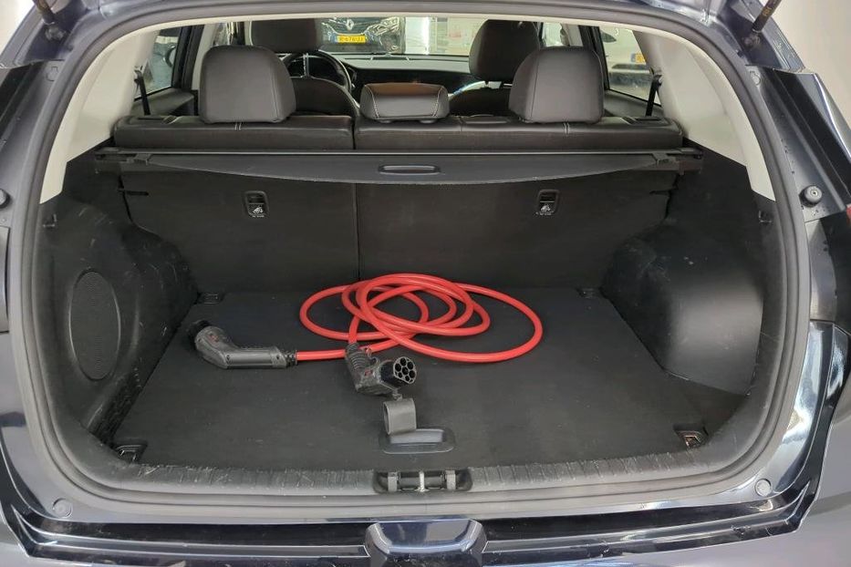 Продам Kia Niro 64квт Авто в дорозі 2020 года в Львове