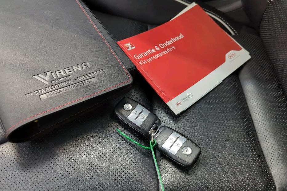 Продам Kia Niro 64квт Авто в дорозі 2020 года в Львове