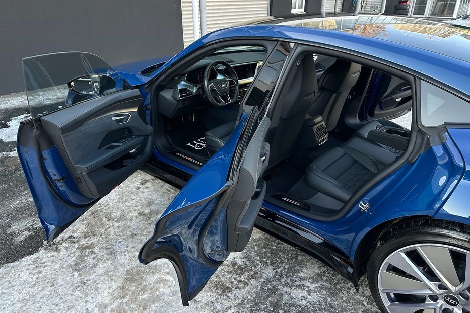 Продам Audi E-Tron RS GT 2022 года в Киеве