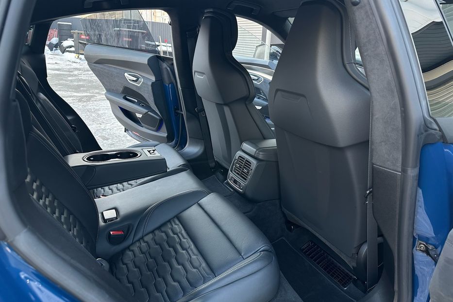 Продам Audi E-Tron RS GT 2022 года в Киеве