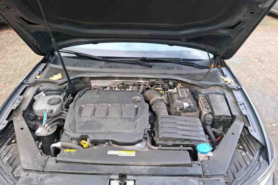 Продам Volkswagen Passat B8 Variant Business 2.0 TDI 2022 года в Львове