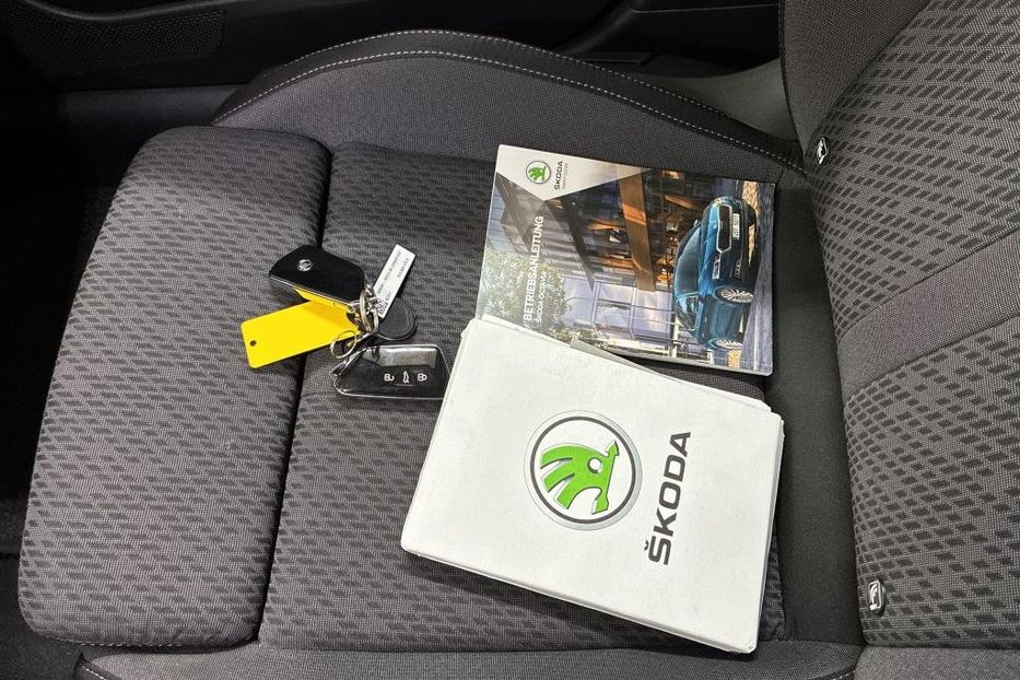 Продам Skoda Octavia A8 Estate Ambition Clever 2.0  2022 года в Львове