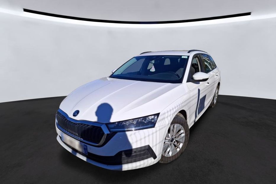 Продам Skoda Octavia A8 Estate Ambition 2.0 TDI 2023 года в Львове