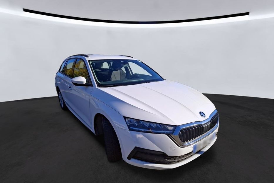 Продам Skoda Octavia A8 Estate Ambition 2.0 TDI 2023 года в Львове