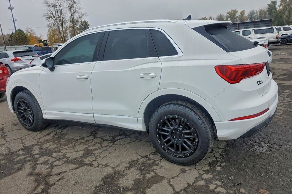 Продам Audi Q3 Premium  2019 года в Львове