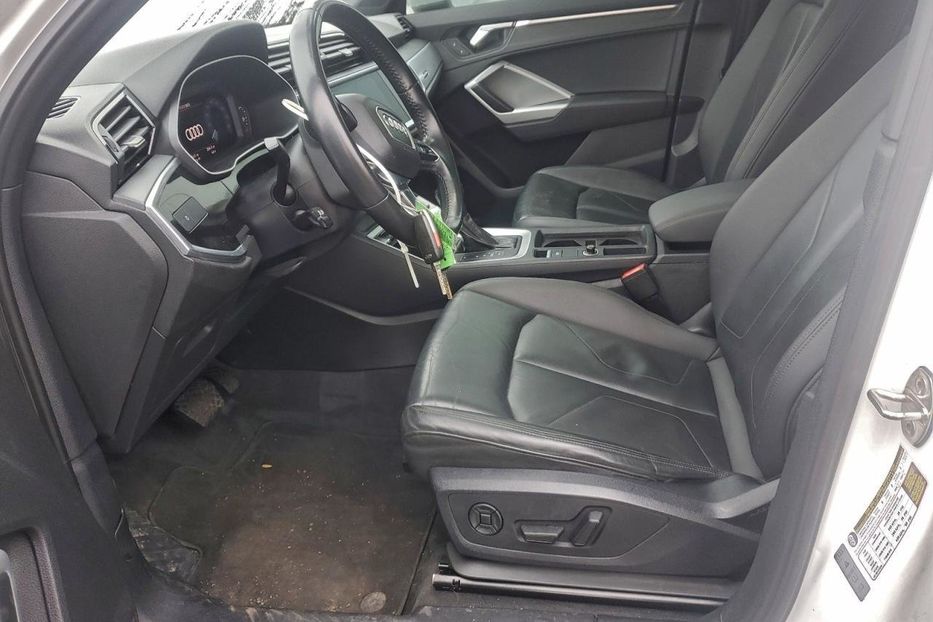 Продам Audi Q3 Premium  2019 года в Львове