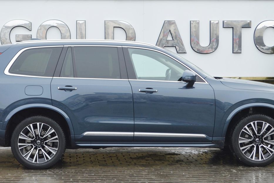 Продам Volvo XC90 B5 AWD 2022 года в Одессе