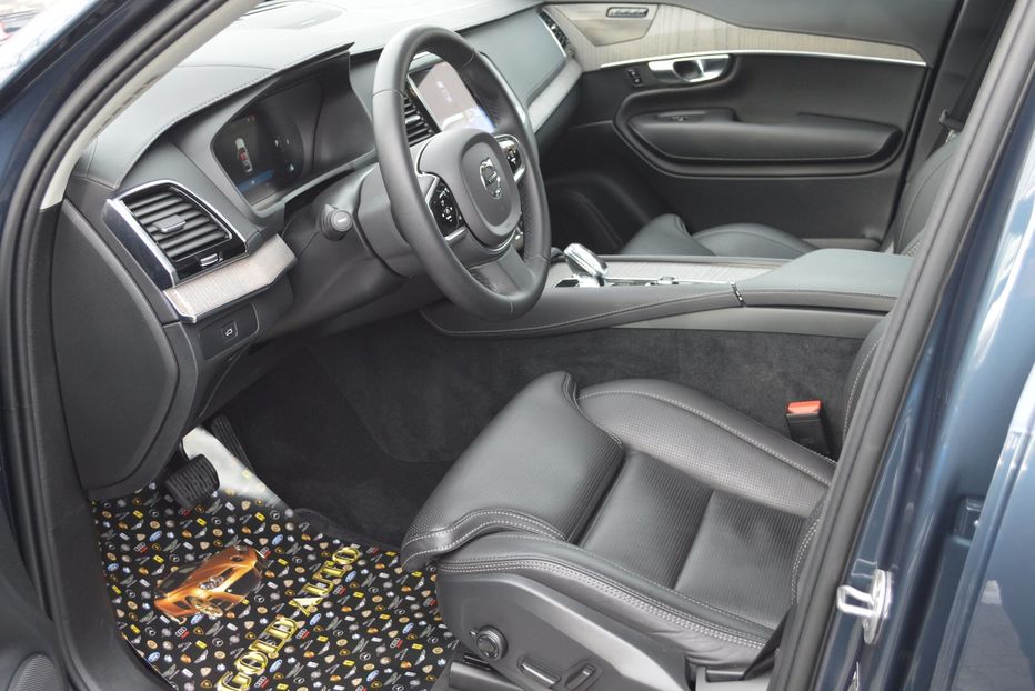 Продам Volvo XC90 B5 AWD 2022 года в Одессе