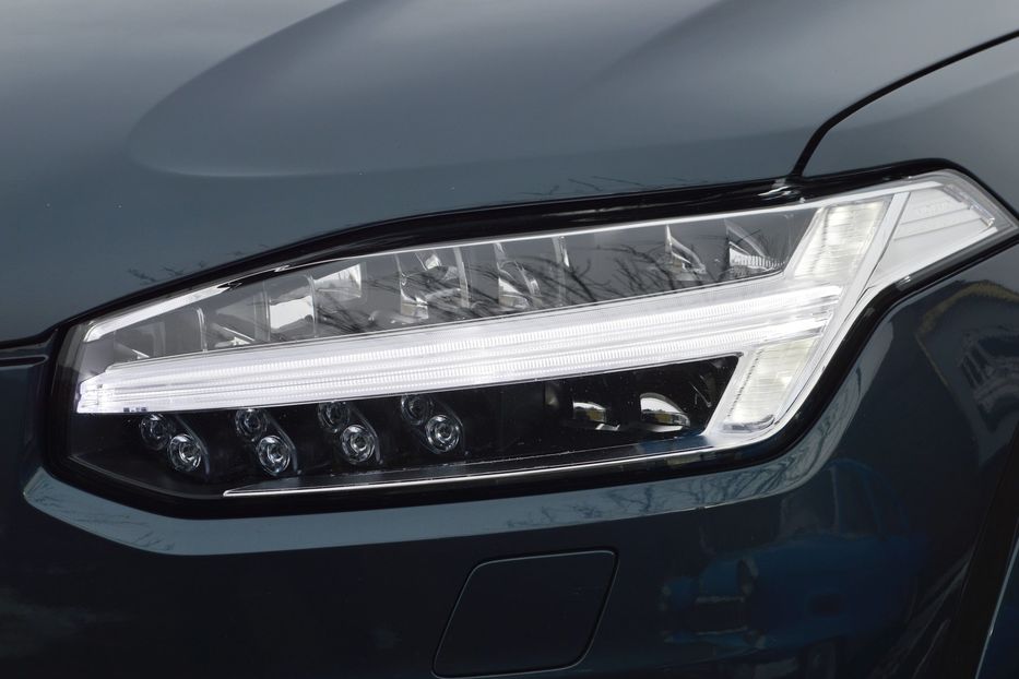 Продам Volvo XC90 B5 AWD 2022 года в Одессе