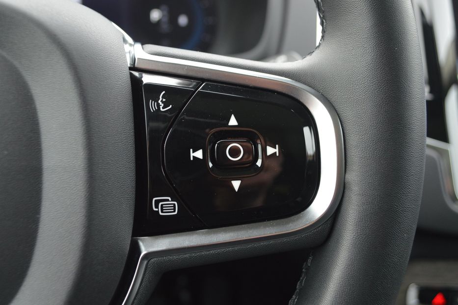 Продам Volvo XC90 B5 AWD 2022 года в Одессе