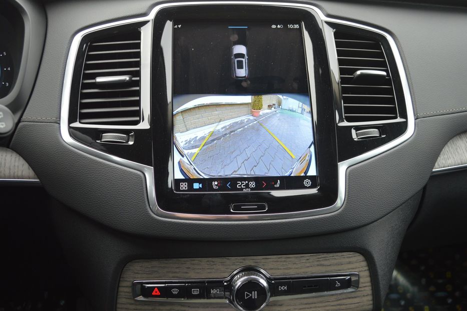 Продам Volvo XC90 B5 AWD 2022 года в Одессе