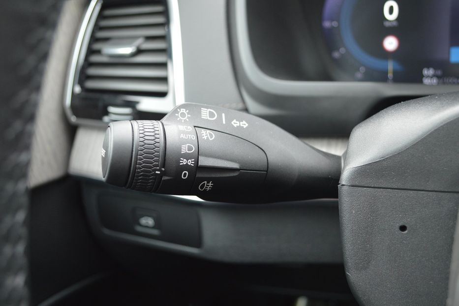 Продам Volvo XC90 B5 AWD 2022 года в Одессе