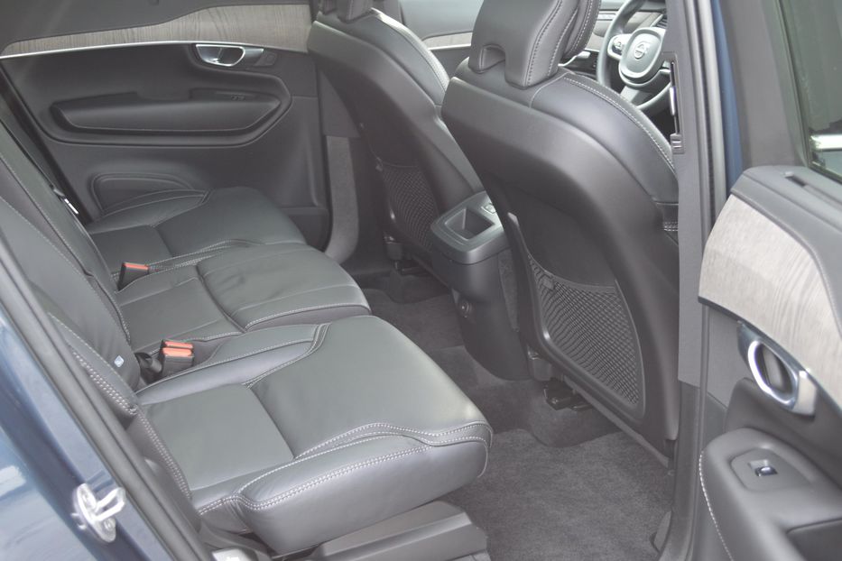 Продам Volvo XC90 B5 AWD 2022 года в Одессе