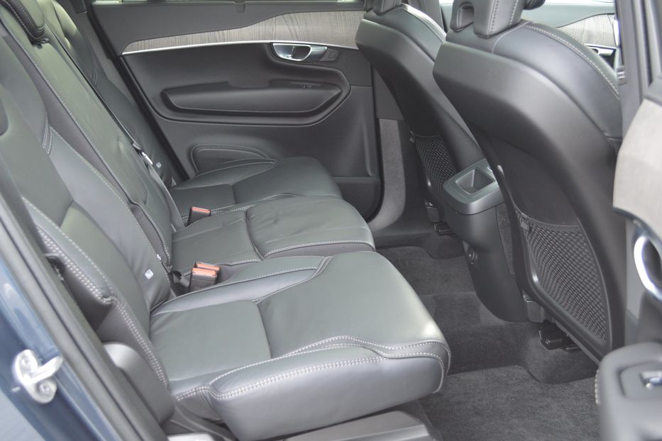 Продам Volvo XC90 B5 AWD 2022 года в Одессе