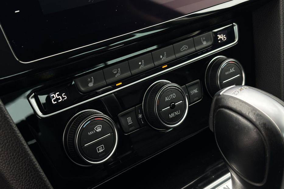 Продам Volkswagen Passat B8 авто у Львові  2019 года в Львове