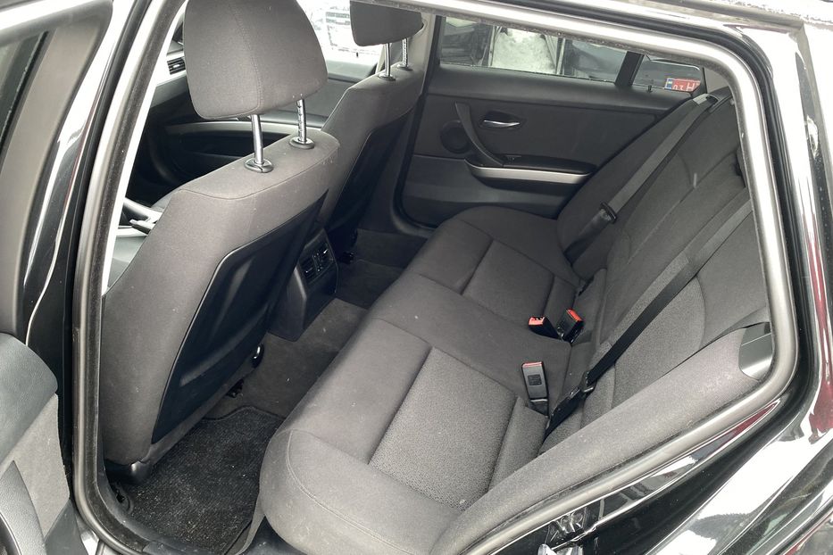 Продам BMW 318 2006 года в Луцке