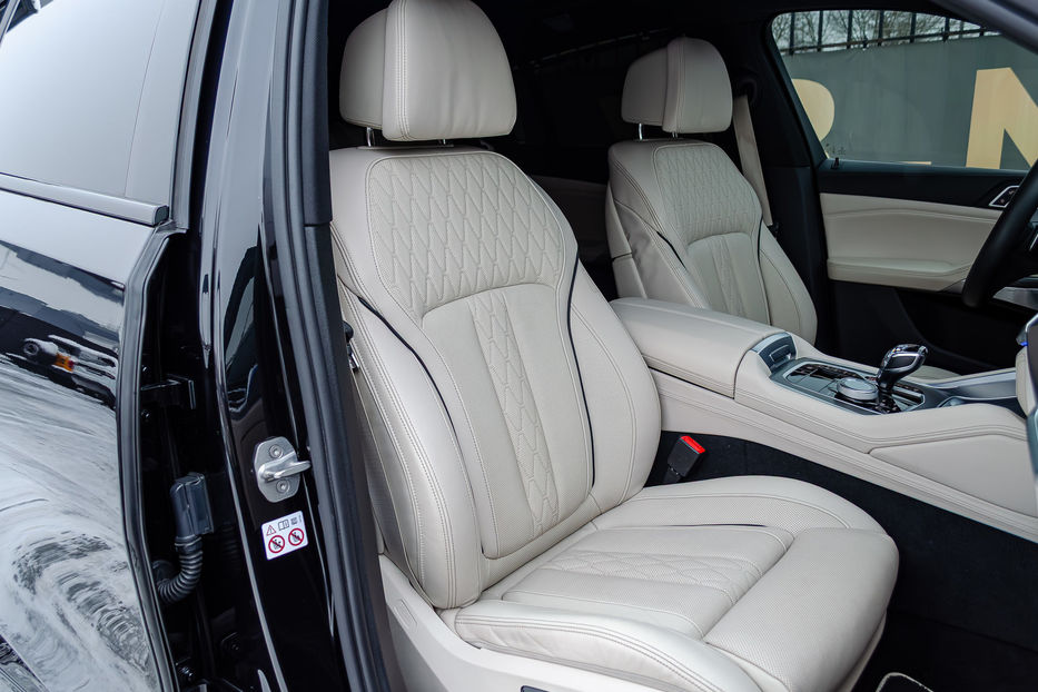 Продам BMW X6 M50d Xdrive 2020 года в Киеве