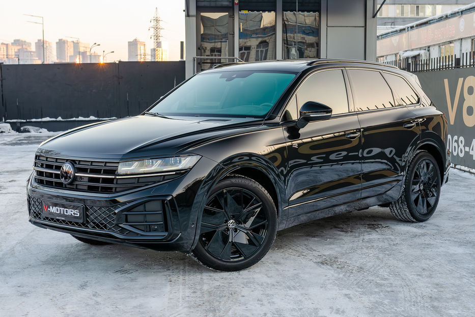 Продам Volkswagen Touareg R-Line 3.0TDI 2024 года в Киеве