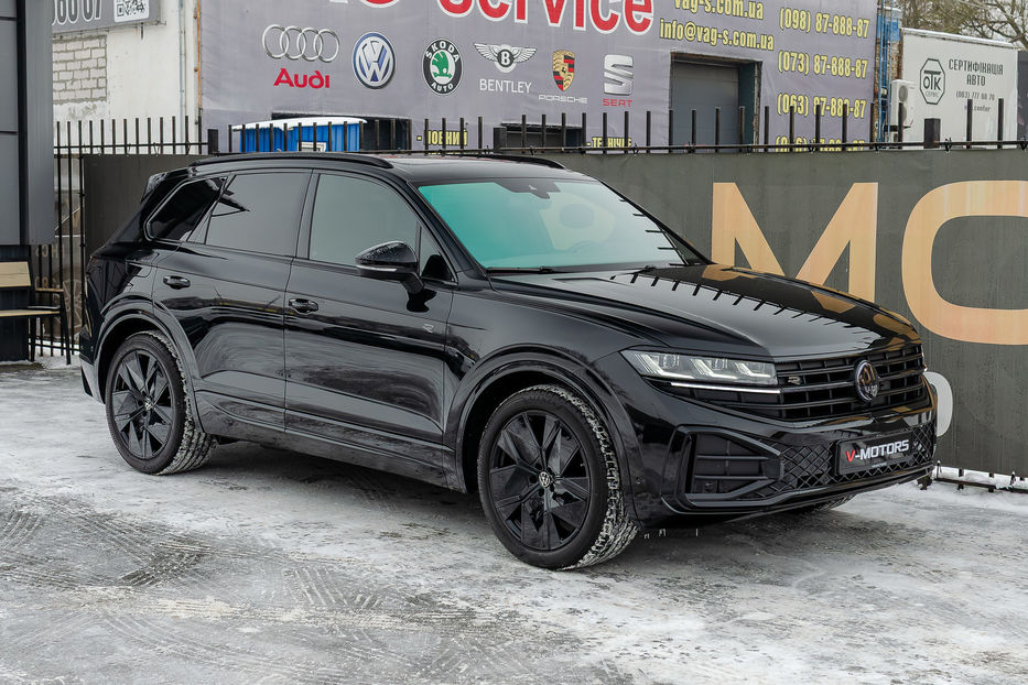 Продам Volkswagen Touareg R-Line 3.0TDI 2024 года в Киеве