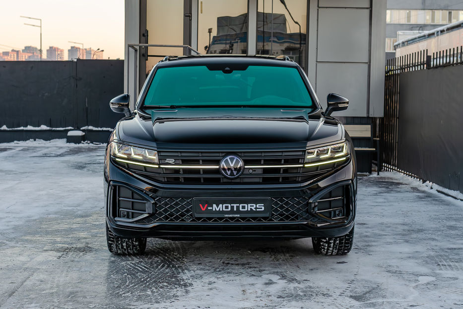 Продам Volkswagen Touareg R-Line 3.0TDI 2024 года в Киеве
