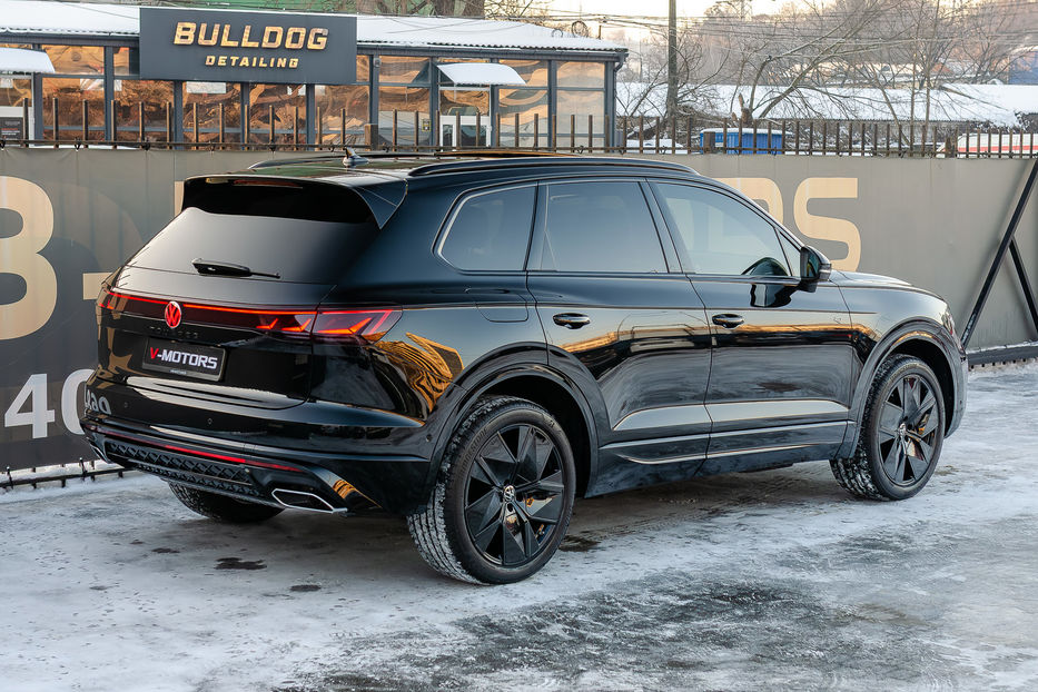 Продам Volkswagen Touareg R-Line 3.0TDI 2024 года в Киеве