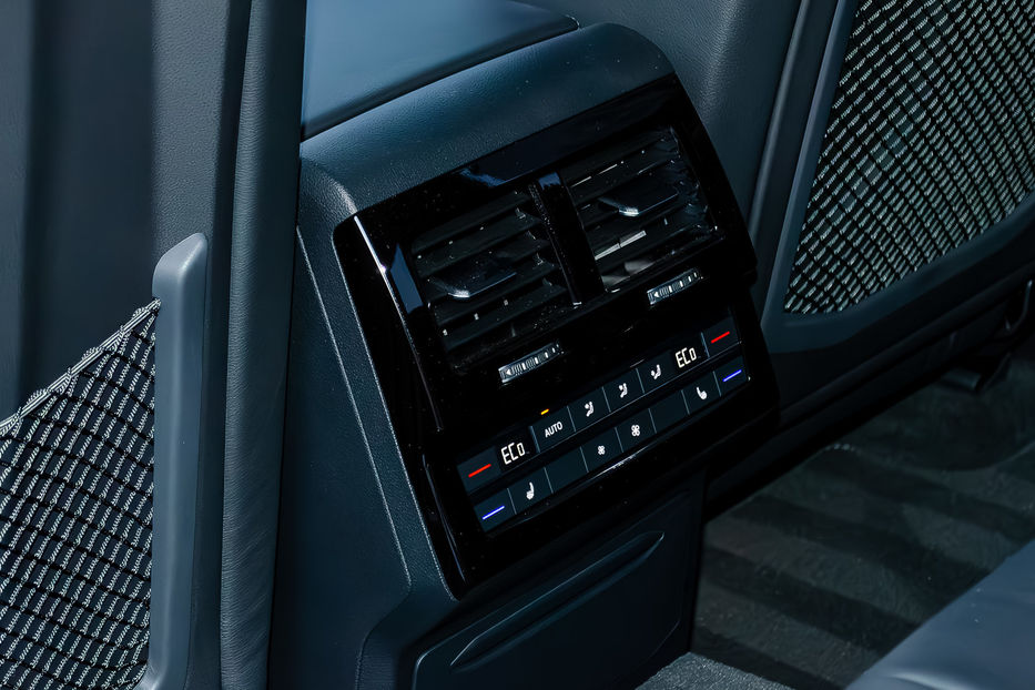 Продам Volkswagen Touareg R-Line 3.0TDI 2024 года в Киеве