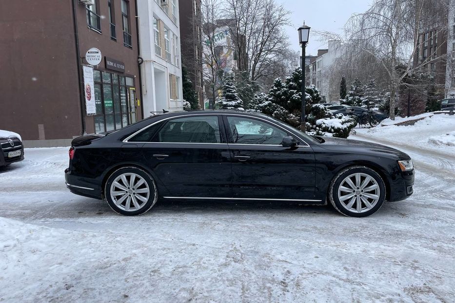 Продам Audi A8 LONG QUATTRO 2016 года в Киеве