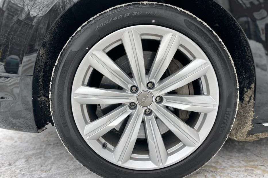 Продам Audi A8 LONG QUATTRO 2016 года в Киеве