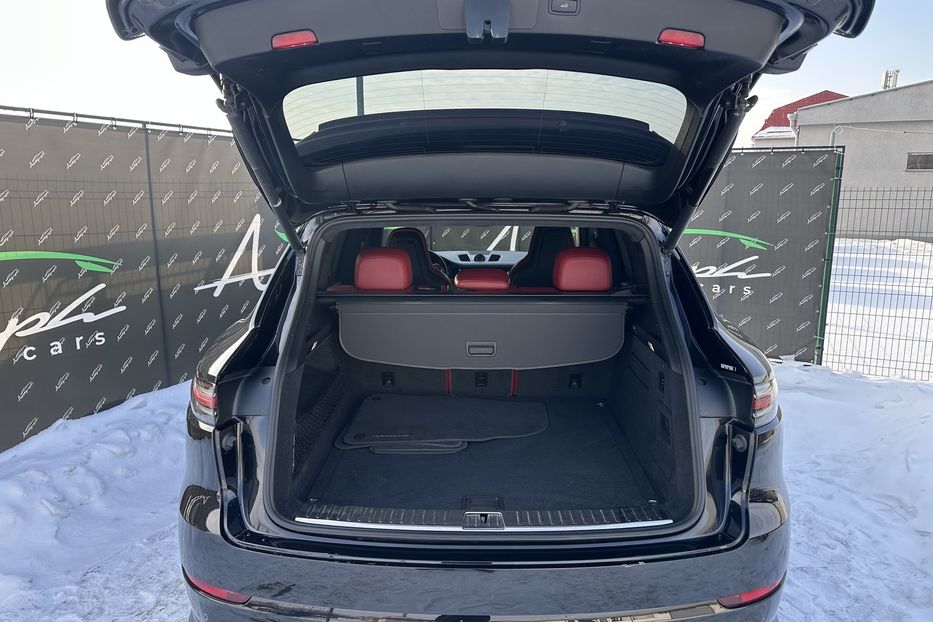 Продам Porsche Cayenne Turbo 2019 года в Киеве