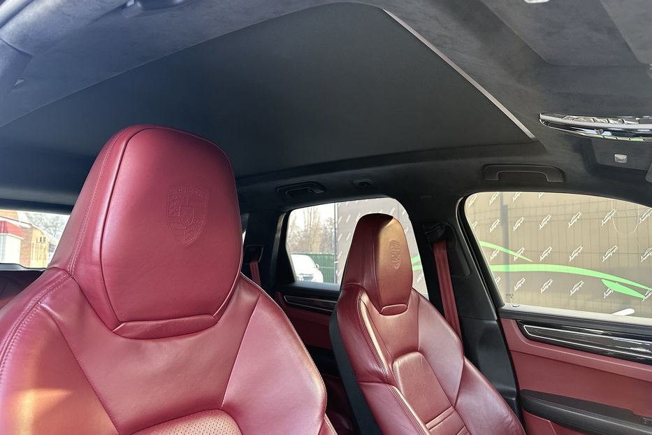 Продам Porsche Cayenne Turbo 2019 года в Киеве