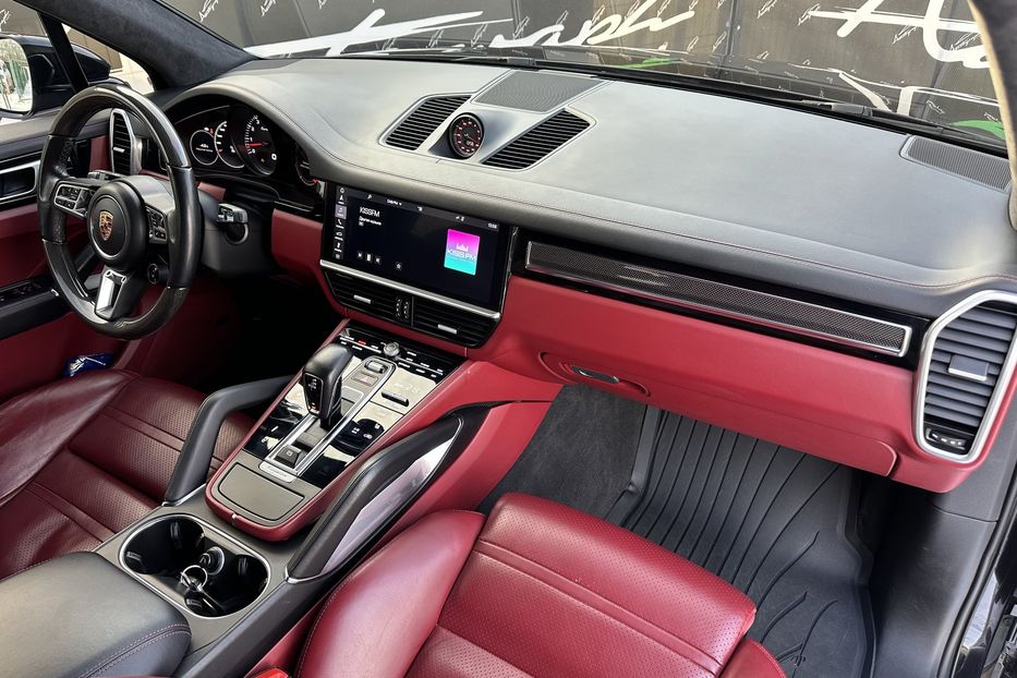 Продам Porsche Cayenne Turbo 2019 года в Киеве