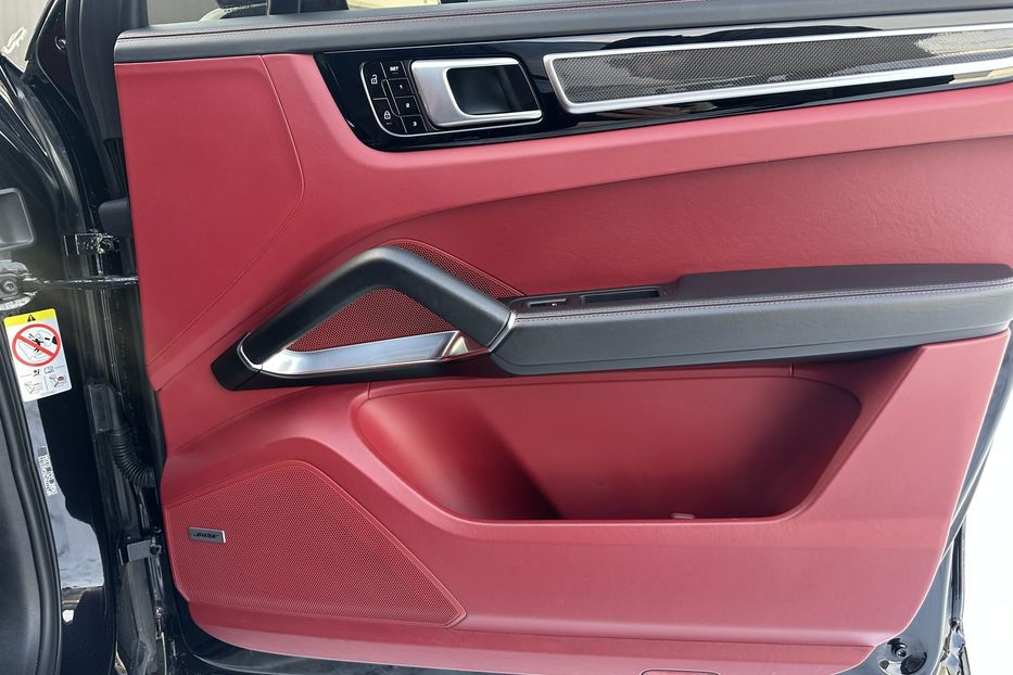 Продам Porsche Cayenne Turbo 2019 года в Киеве