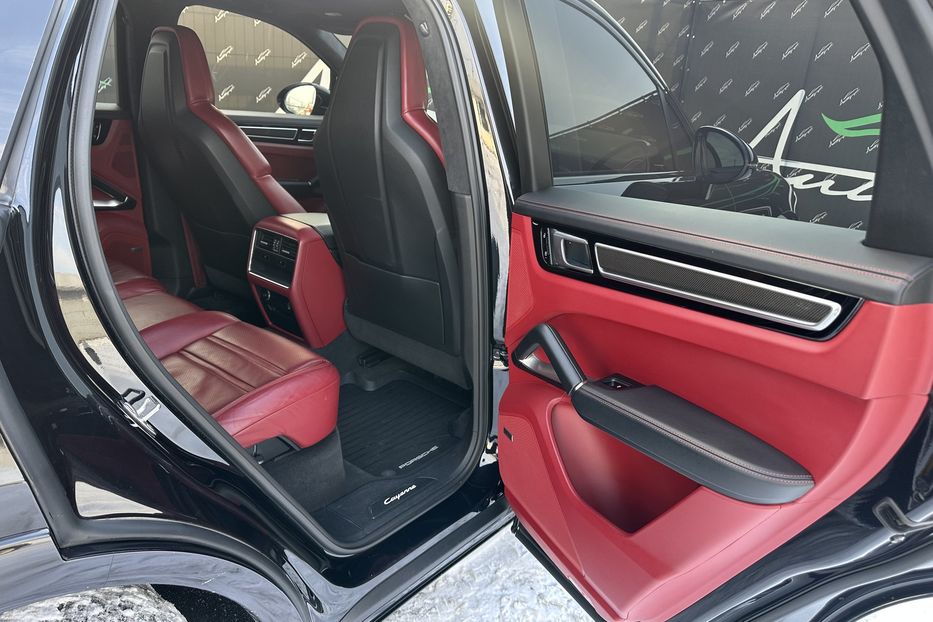 Продам Porsche Cayenne Turbo 2019 года в Киеве