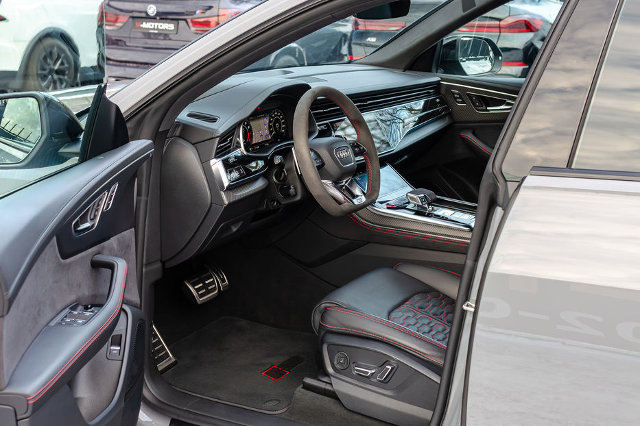 Продам Audi RS Q8 4.0T QUATTRO 2023 года в Киеве