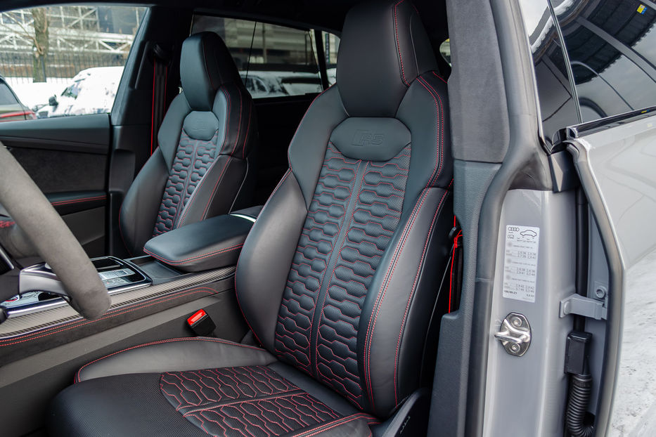 Продам Audi RS Q8 4.0T QUATTRO 2023 года в Киеве