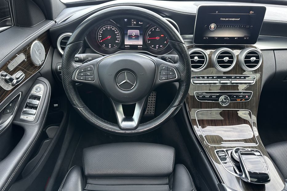 Продам Mercedes-Benz C-Class 300 AMG 4Matic 2015 года в Киеве