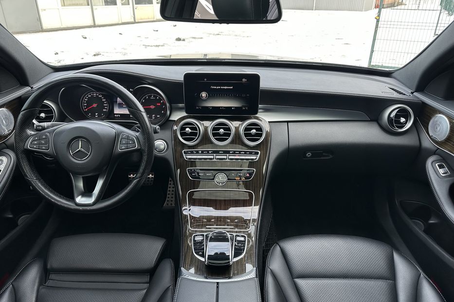 Продам Mercedes-Benz C-Class 300 AMG 4Matic 2015 года в Киеве
