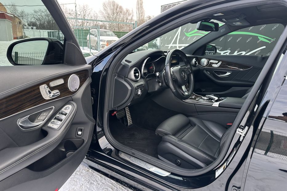 Продам Mercedes-Benz C-Class 300 AMG 4Matic 2015 года в Киеве