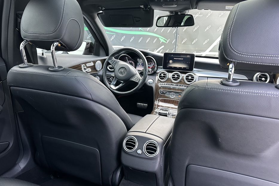 Продам Mercedes-Benz C-Class 300 AMG 4Matic 2015 года в Киеве