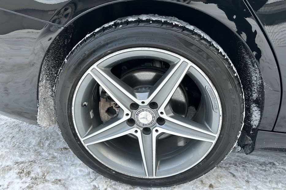 Продам Mercedes-Benz C-Class 300 AMG 4Matic 2015 года в Киеве