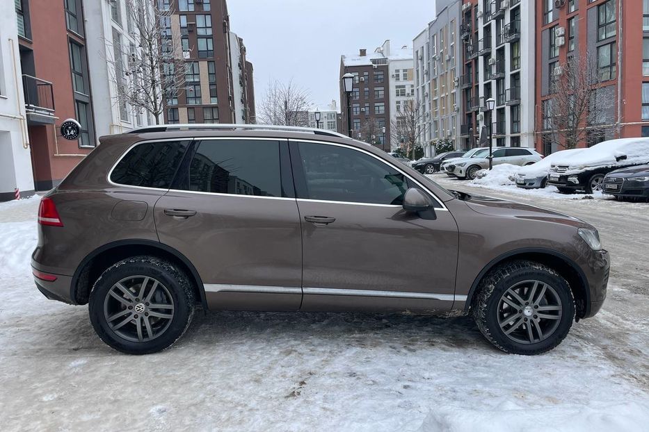 Продам Volkswagen Touareg Life,  +- 280 сил 2011 года в Киеве