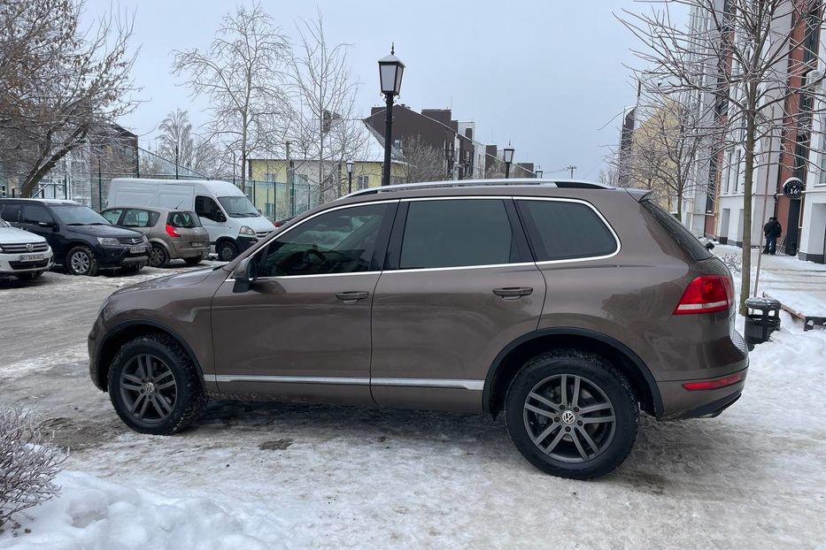 Продам Volkswagen Touareg Life,  +- 280 сил 2011 года в Киеве