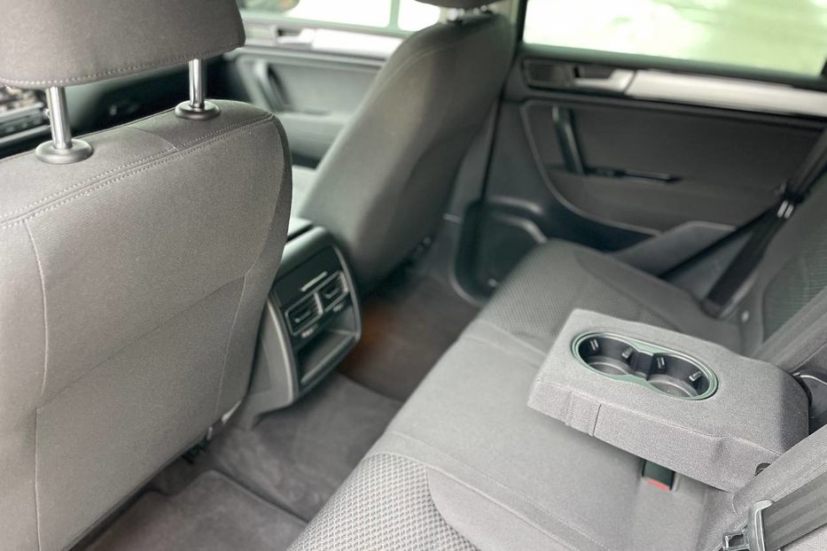 Продам Volkswagen Touareg Life,  +- 280 сил 2011 года в Киеве