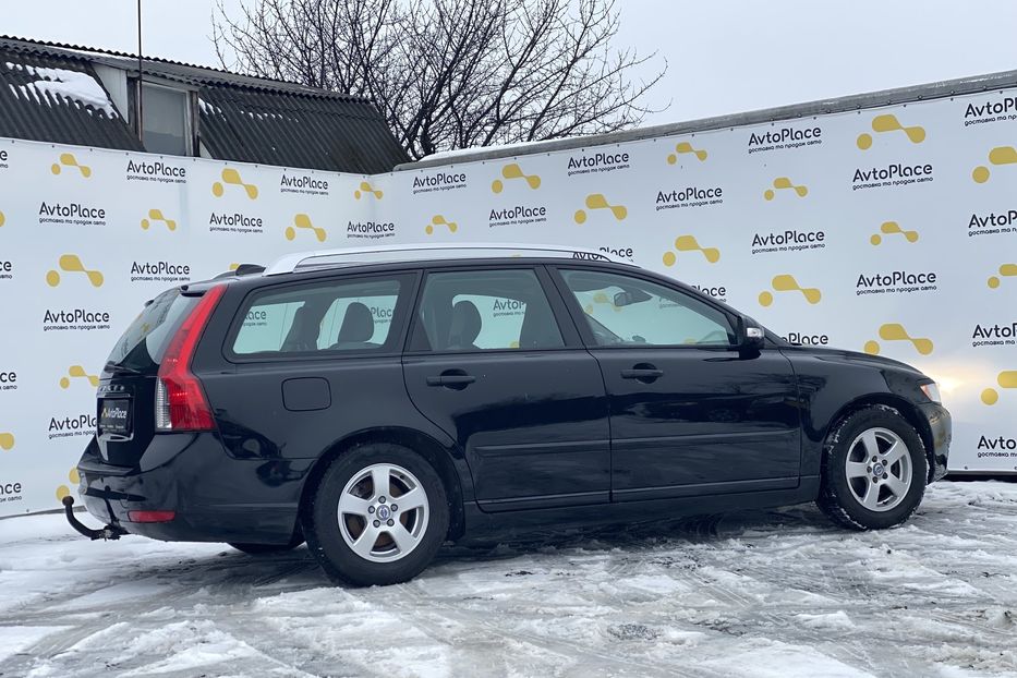 Продам Volvo V50 2011 года в Луцке