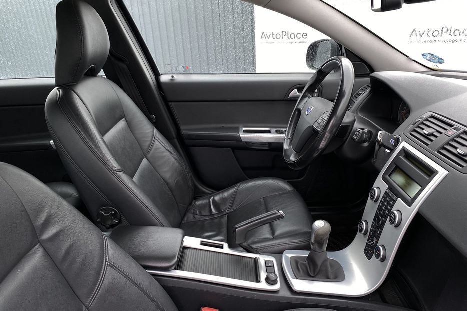 Продам Volvo V50 2011 года в Луцке